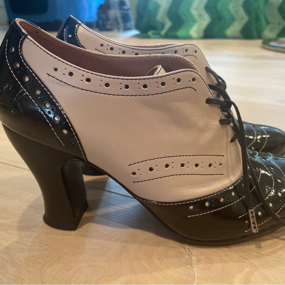 Fluevog brogued lace up heels - Picture 5 of 5